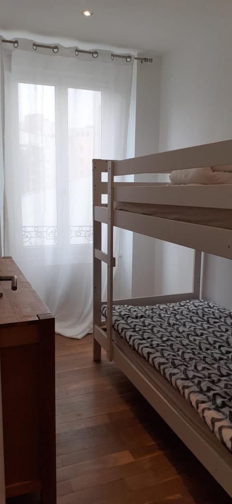 20 rue Edouard Corbière, proche gare SNCF de BREST Apartment in Brest