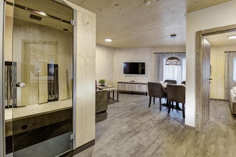 Living room, Seating area, Dining area