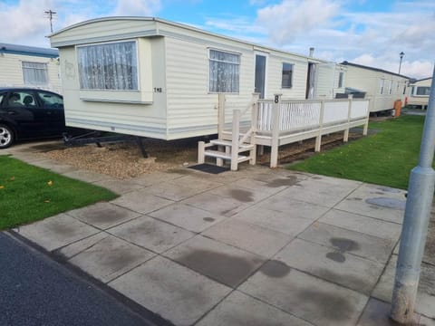 Tm8 6 BERTH 2 BEDROOM CARAVAN P Apartment in Chapel Saint Leonards