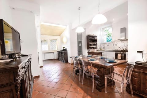 BBQ facilities, Kitchen or kitchenette, Living room, Decorative detail, Seating area, Dining area