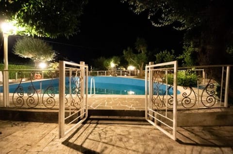 Garden view, Garden view, Pool view, Pool view, Swimming pool, Inner courtyard view