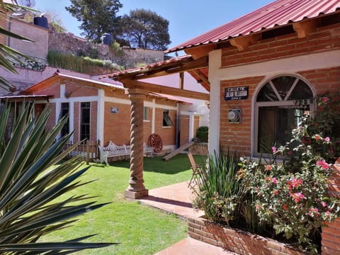 Cabaña La Brujita centro del pueblito magico Chalet in Hidalgo, Mexico