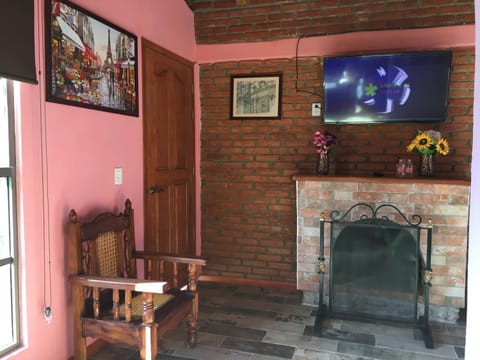 Cabaña La Brujita centro del pueblito magico Chalet in Hidalgo, Mexico