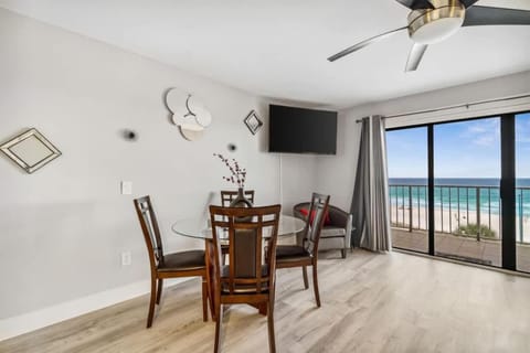 The Summit 531 House in Upper Grand Lagoon