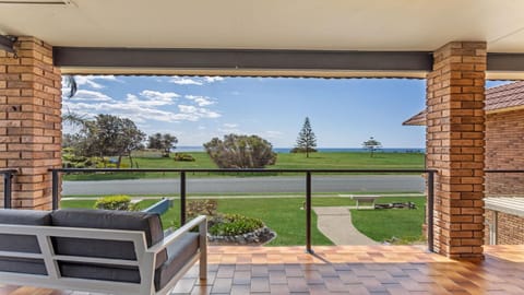Garden, View (from property/room), Balcony/Terrace, Sea view