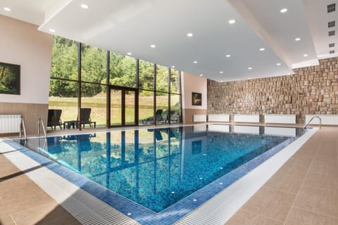 Swimming pool, Swimming pool