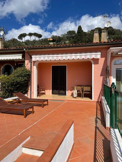 Property building, Balcony/Terrace