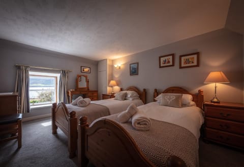 Bed, Bedroom, Mountain view, Sea view