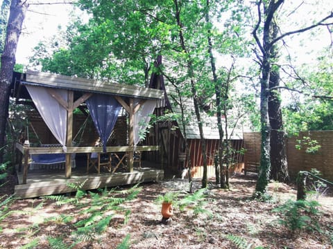 Natural landscape, Hot Tub, Balcony/Terrace, Dining area, Garden view, Breakfast, heating, air conditioner