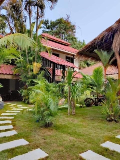 Property building, Garden