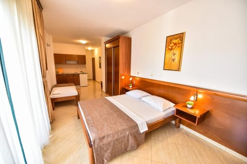 Bed, Balcony/Terrace, Bath