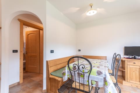 Casa De La Veisc Apartment in Pozza di Fassa