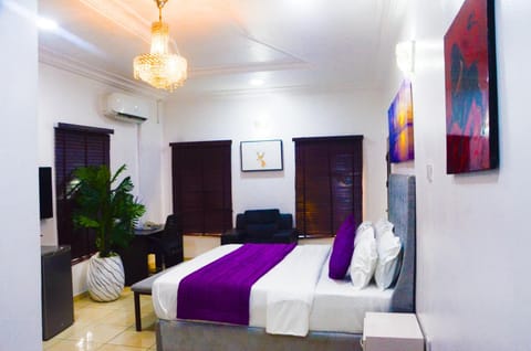 Photo of the whole room