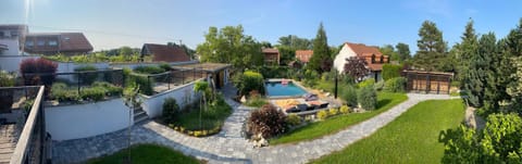 Garden, Garden view
