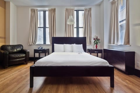 Bed, Photo of the whole room, Decorative detail, Bedroom