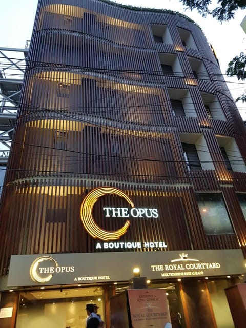 Property building, Facade/entrance, Property logo or sign