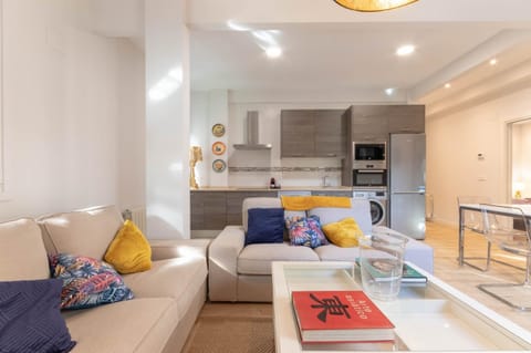 Kitchen or kitchenette, Living room