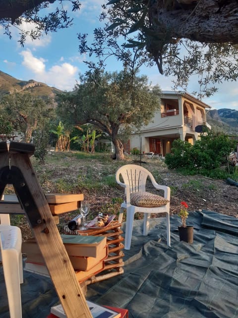 Spring, Day, Garden, View (from property/room), On site, Garden view, Time of day