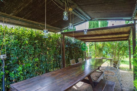 Garden, Seating area