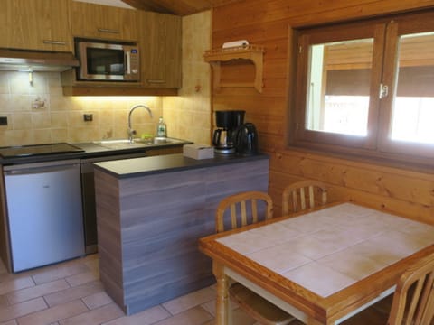 Appartement 6 personnes avec balcon sud et parking à Châtel - FR-1-198-189 Apartment in Châtel