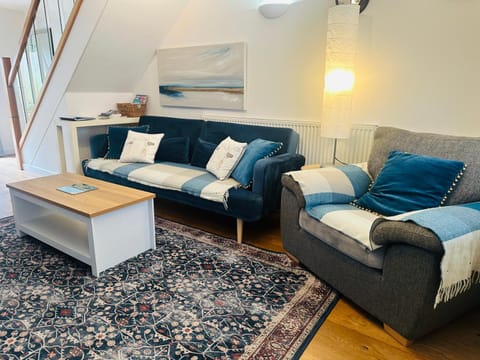 Beach Road- short walk to Charlestown, Carlyon Bay & coastal paths- dog friendly House in Saint Austell