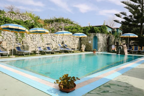 Day, Pool view, Swimming pool, Swimming pool, sunbed