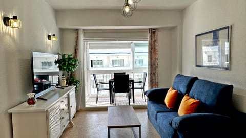 BONAIRE CELESTE 11 - Frente a la playa - Solo Familias Apartment in Safor