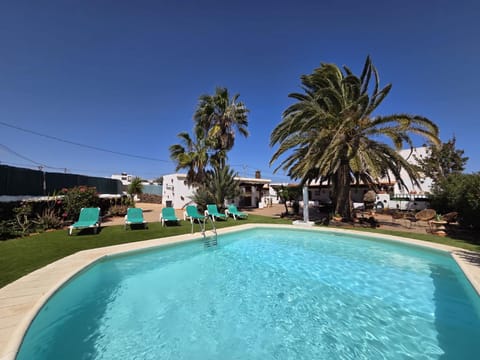 Day, Garden, Garden view, Pool view, Swimming pool, sunbed