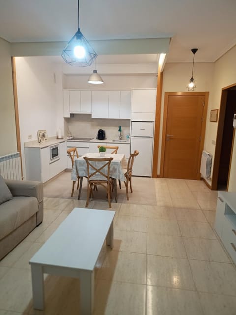 Apartamento primera línea playa d samil Apartment in Vigo