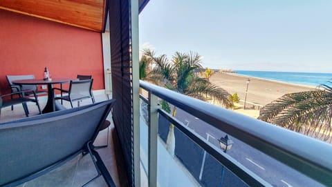 Balcony/Terrace, Photo of the whole room, Dining area, Sea view