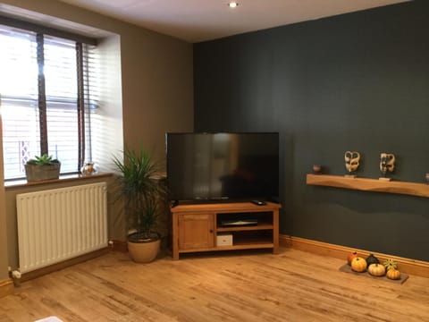 6 beili priory Apartment in Abergavenny