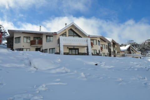 Property building, Winter