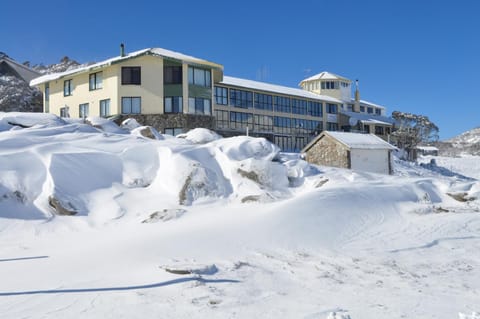 Facade/entrance, Winter