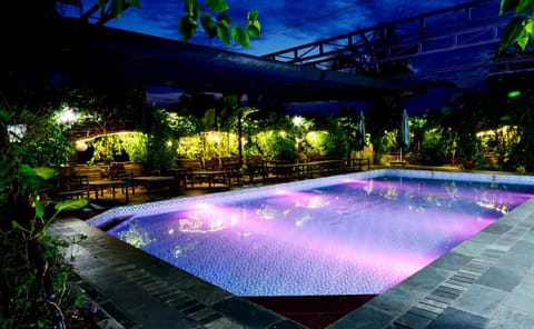 Night, Garden, Garden view, Pool view, Swimming pool