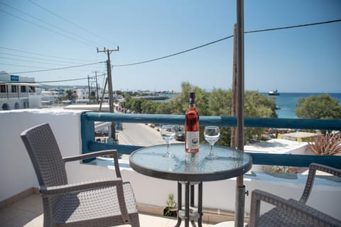 Deep Blue Apartment in Agios Prokopios