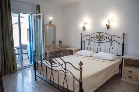 Deep Blue Apartment in Agios Prokopios