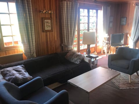Chalet Années 70 Spacieux pour 10 Pers. - FR-1-445-139 Chalet in Montgenèvre