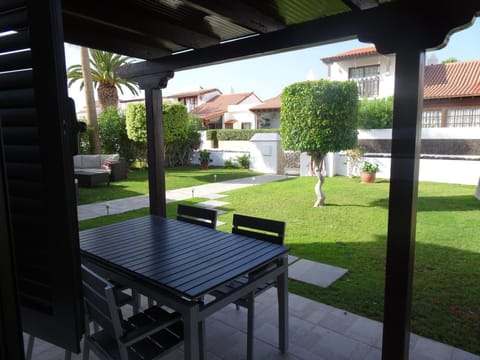 Patio, Garden view