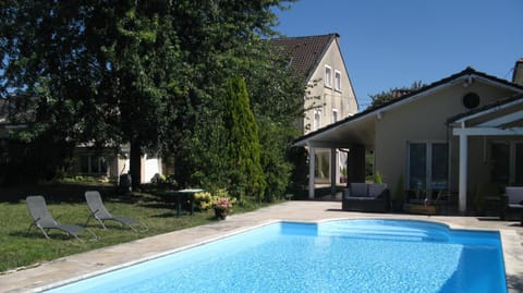 Property building, Swimming pool