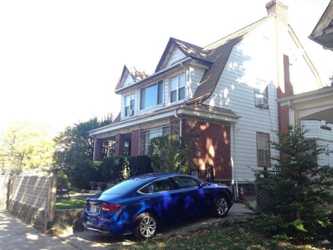 Property building, Patio, Facade/entrance, Street view