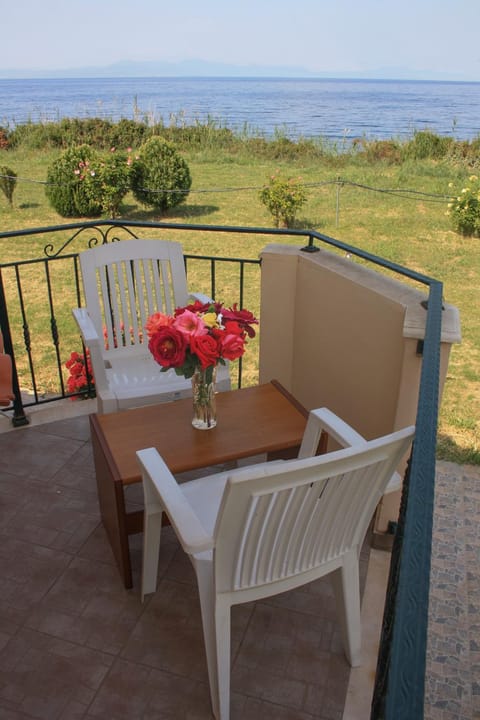 Balcony/Terrace, Garden view, Sea view