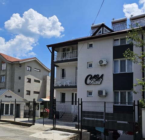 Property building, Day