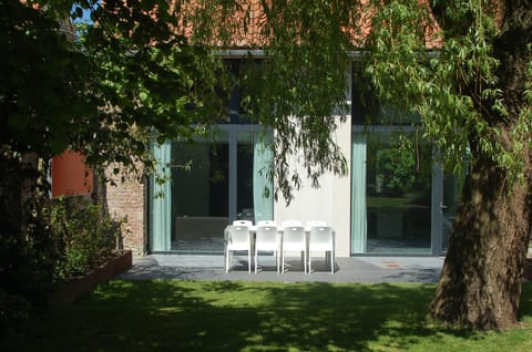 Patio, Facade/entrance, Garden