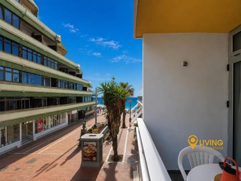 Balcony/Terrace, City view, Sea view, Street view