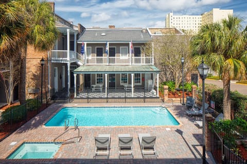 Swimming pool, Swimming pool