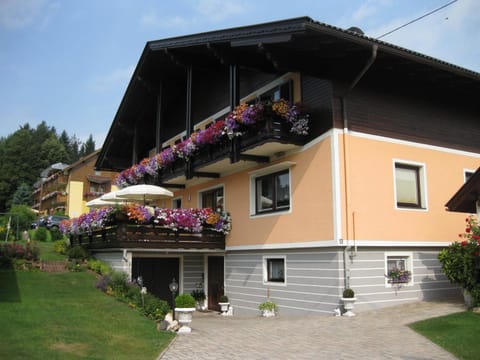 Gästehaus Stroitz Bed and Breakfast in Villach