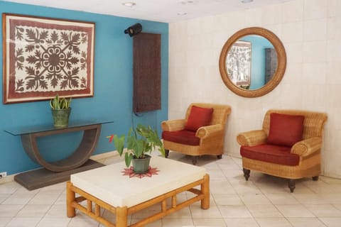 Communal lounge/ TV room, Lobby or reception, Seating area, pet friendly