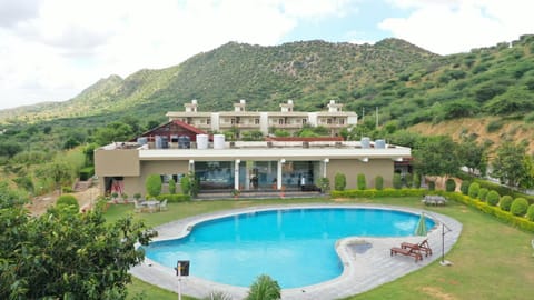 Mountain view, Swimming pool