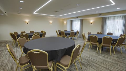 Meeting/conference room