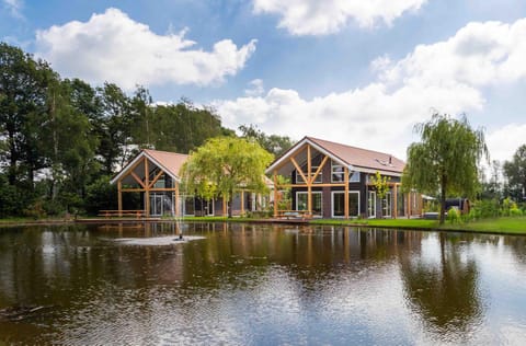 Property building, Garden, Sauna, Balcony/Terrace, Spa and wellness centre/facilities, Other, Lake view, Lake view